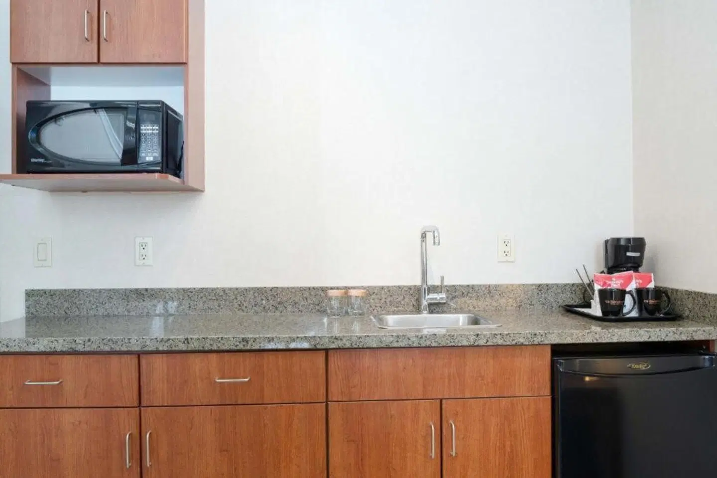 Sandman Hotel & Suites Calgary West ROOM_EXAMPLE