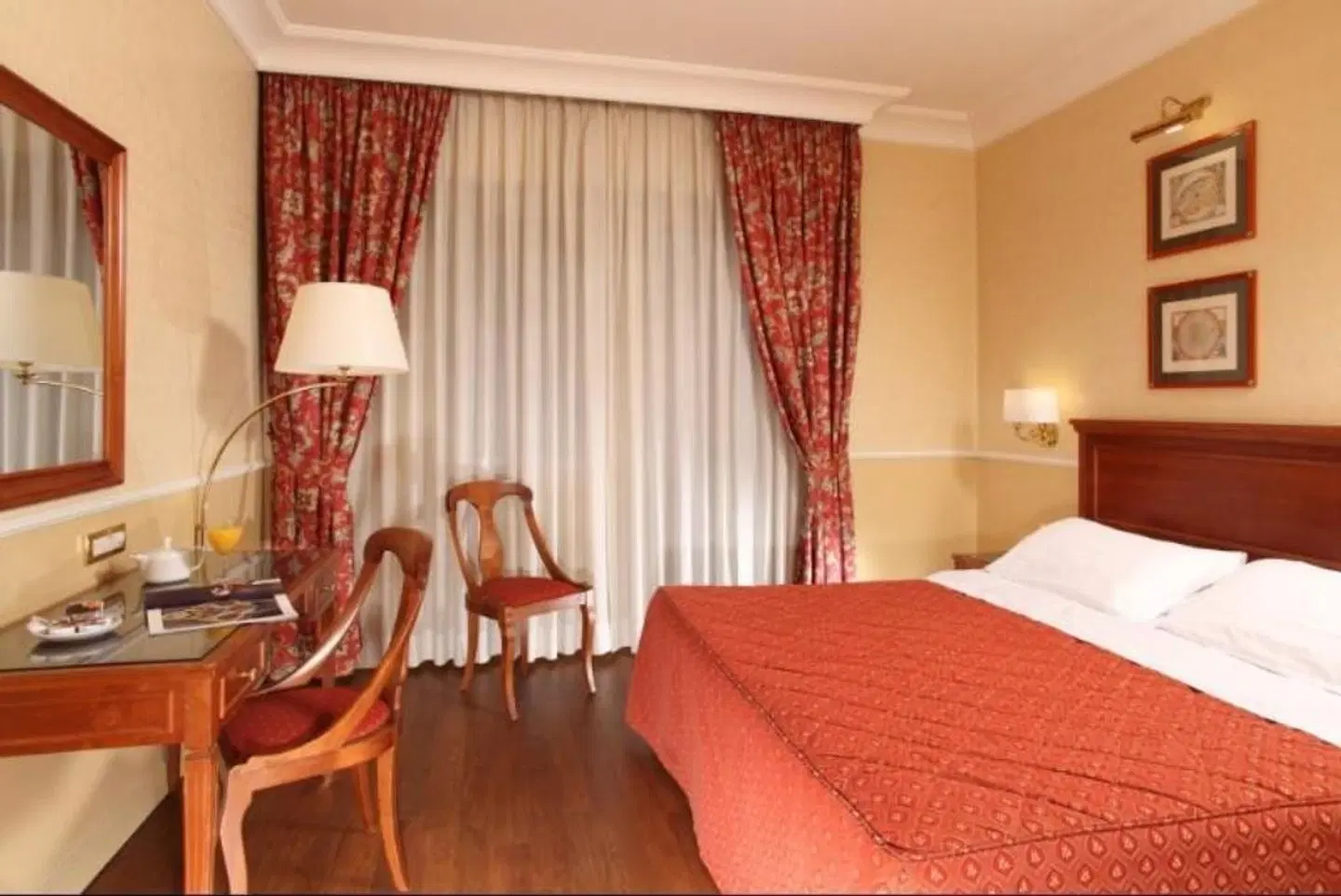Cristoforo Colombo ROOM_EXAMPLE