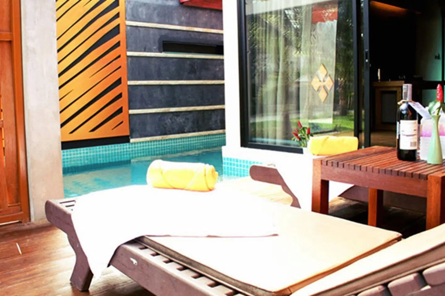 Weekender Resort HEALTH_BEAUTY
