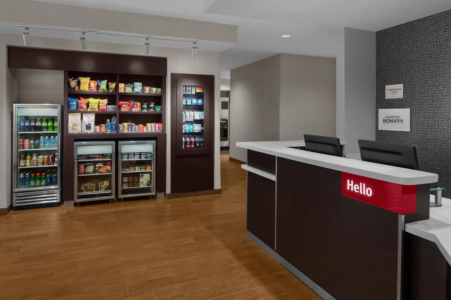 TownePlace Suites by Marriott Carlsbad Bar