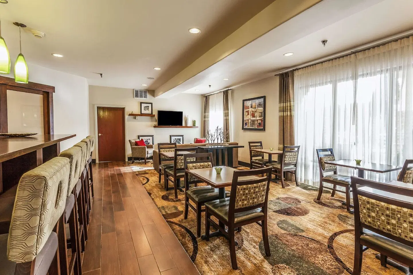 Hampton Inn Colorado Springs-Airport Bar