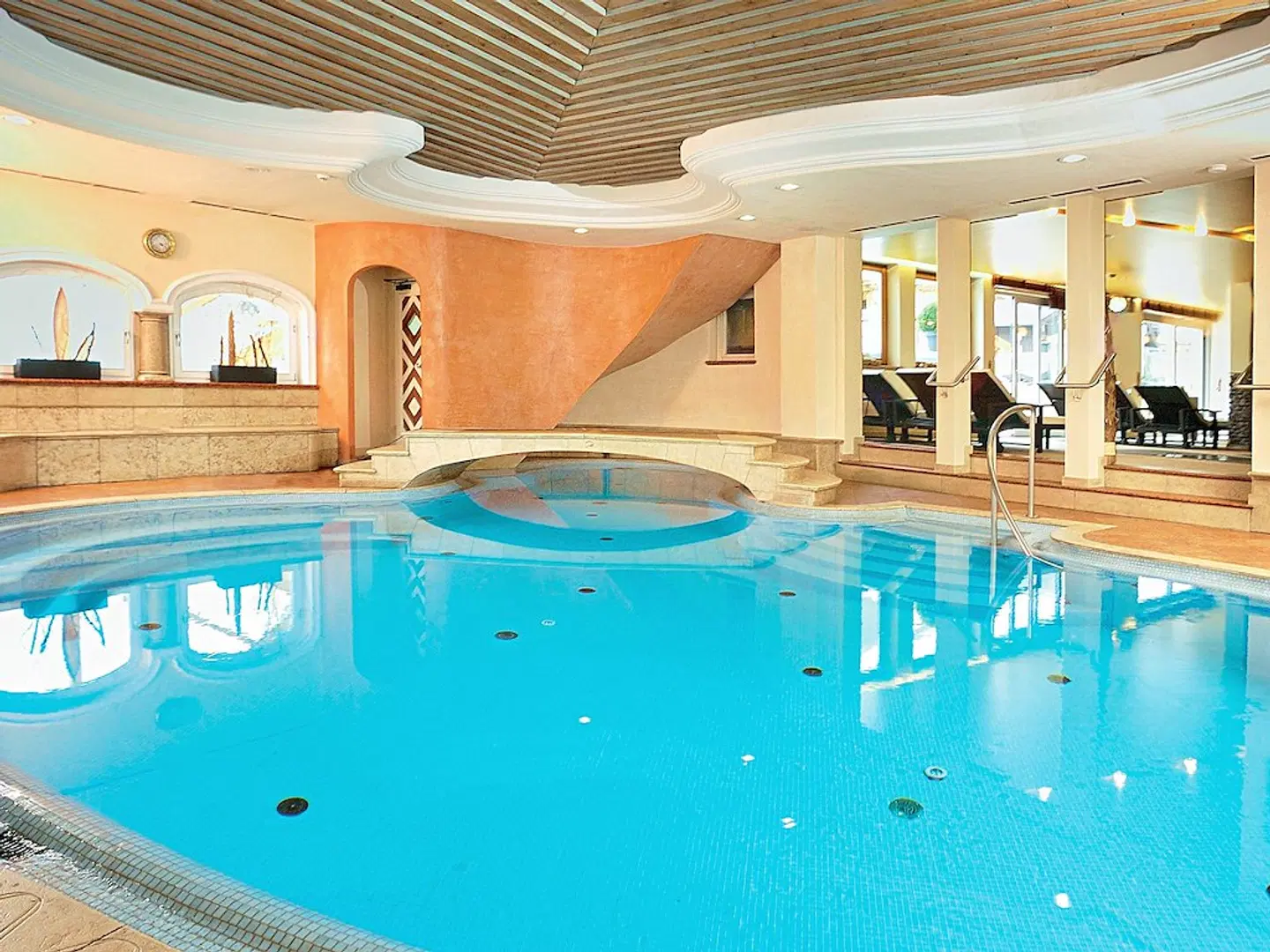 Hotel Alpine Palace Hallenbad