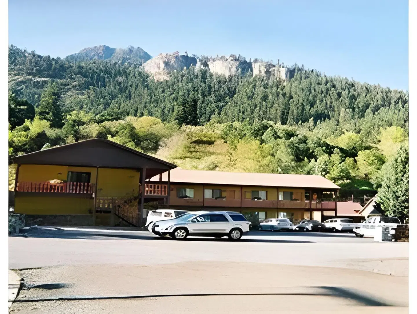 Box Canyon Lodge and Hot Springs LANDSCAPE