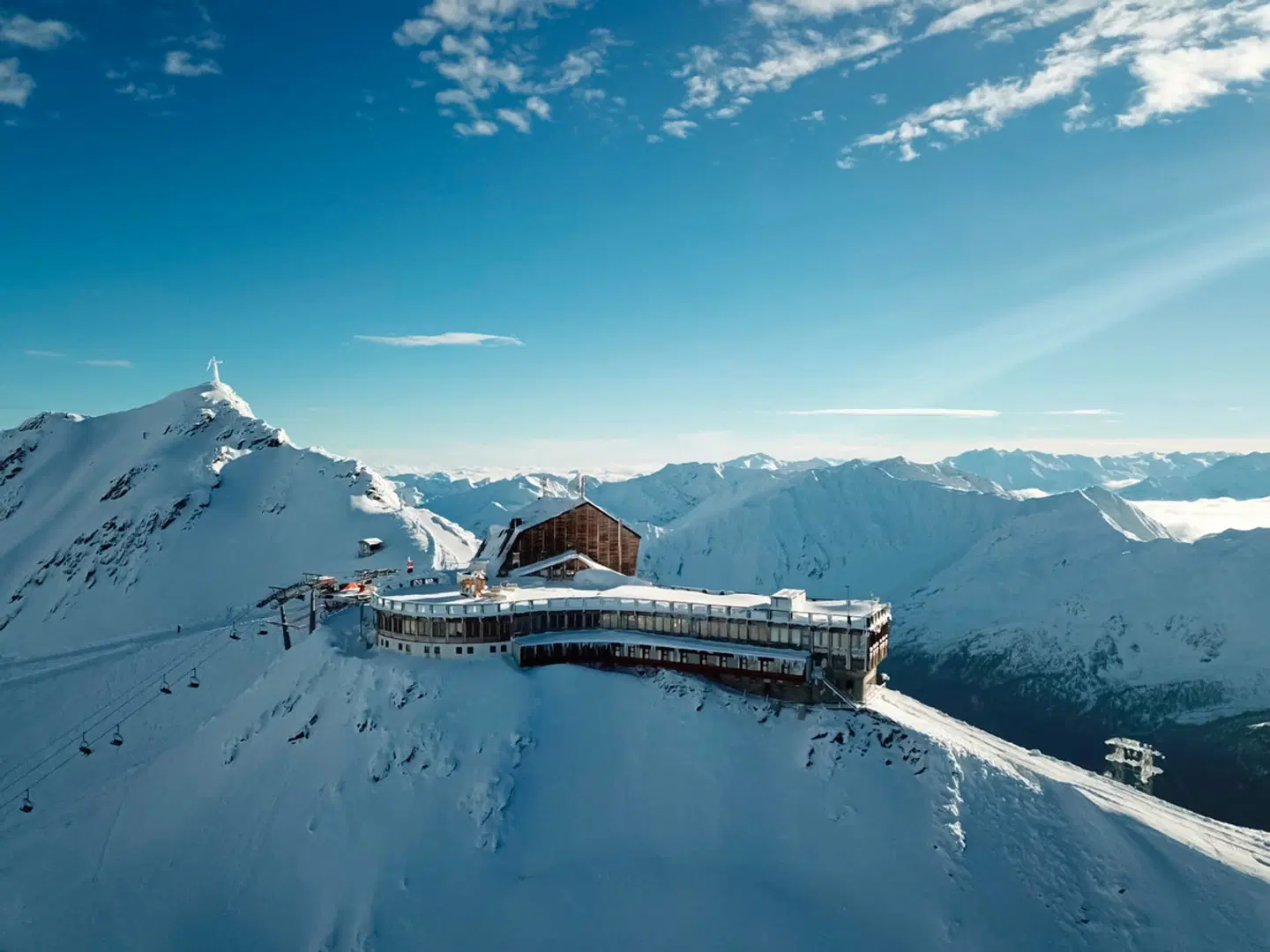 Glacier Hotel Grawand LANDSCAPE