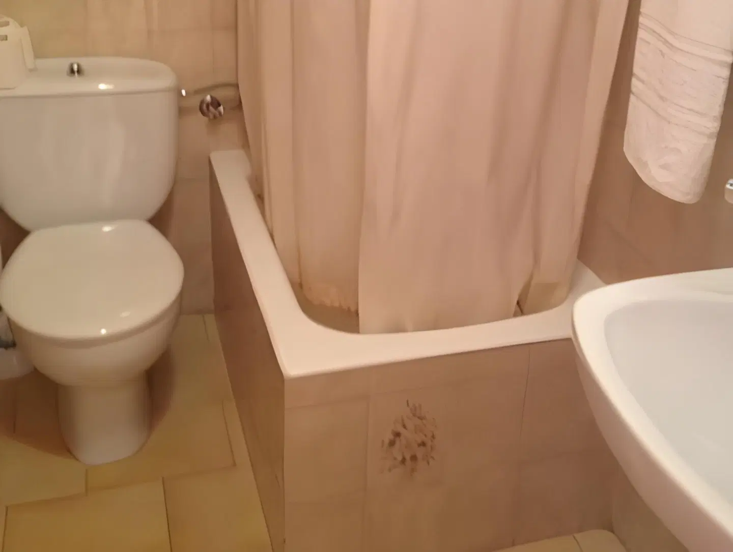 Pension Cuatro Vientos Badezimmer