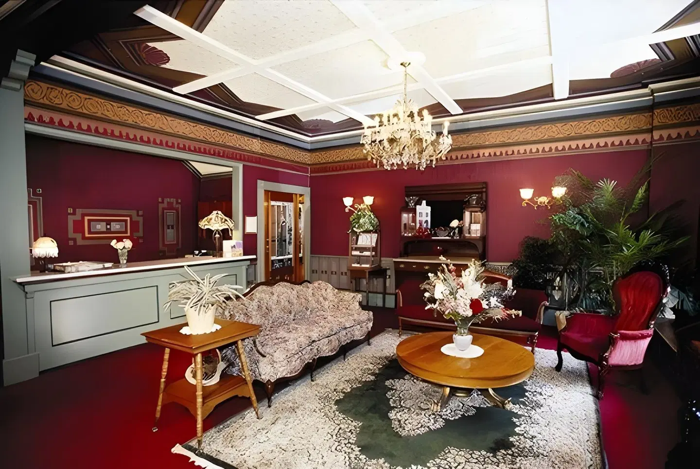 St. Elmo Hotel Bar