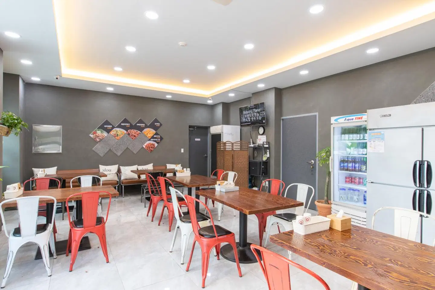 Pentastar Hotel Bar