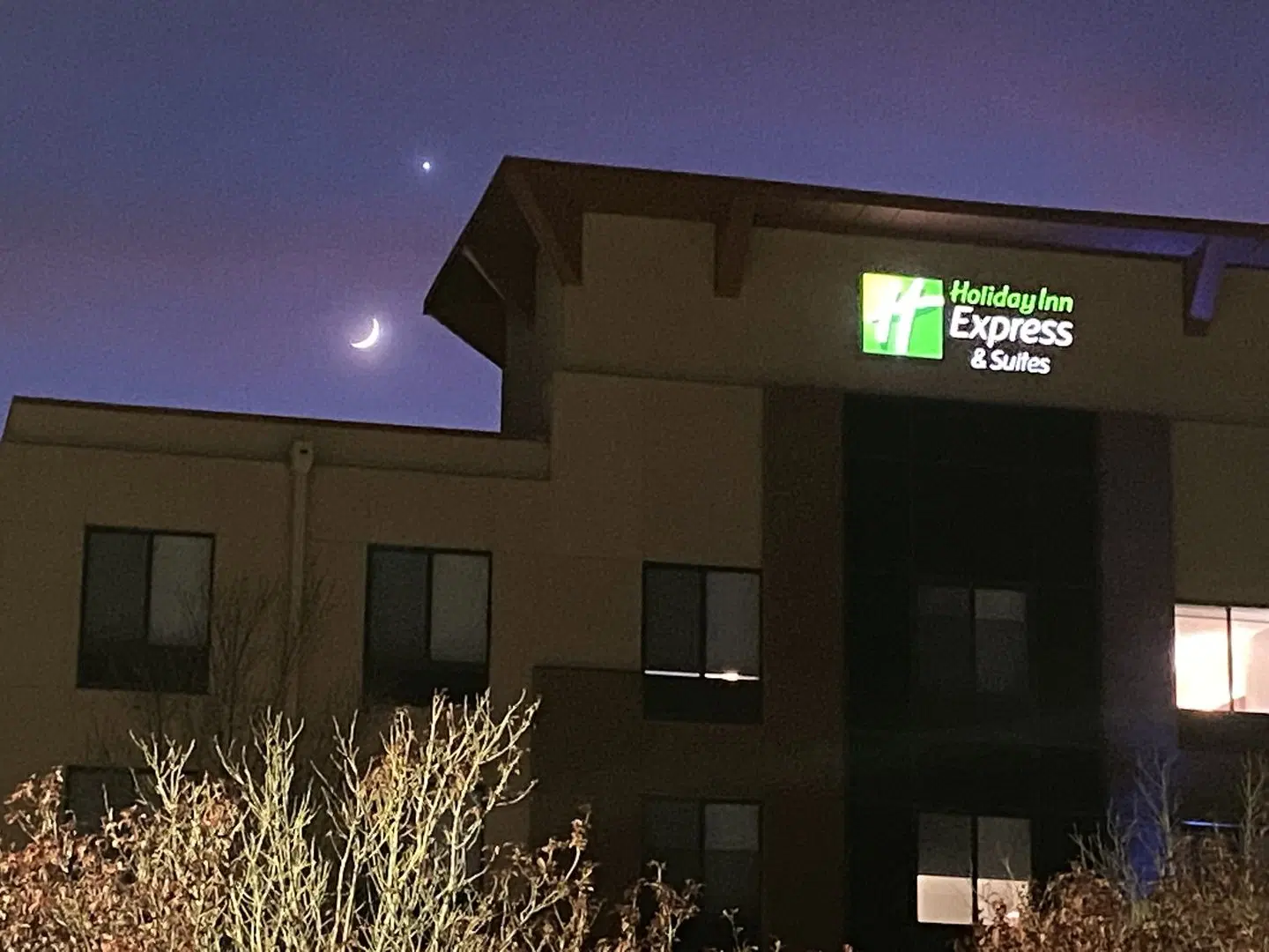 Holiday Inn Express & Suites Albuquerque Historic Old Town by IHG EXTERIOR