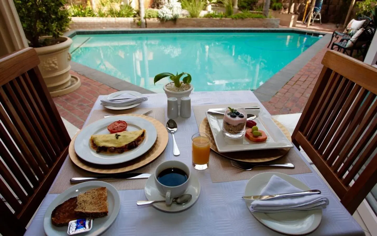 Cinnamon House Bed and Breakfast OUTDOOR_POOL