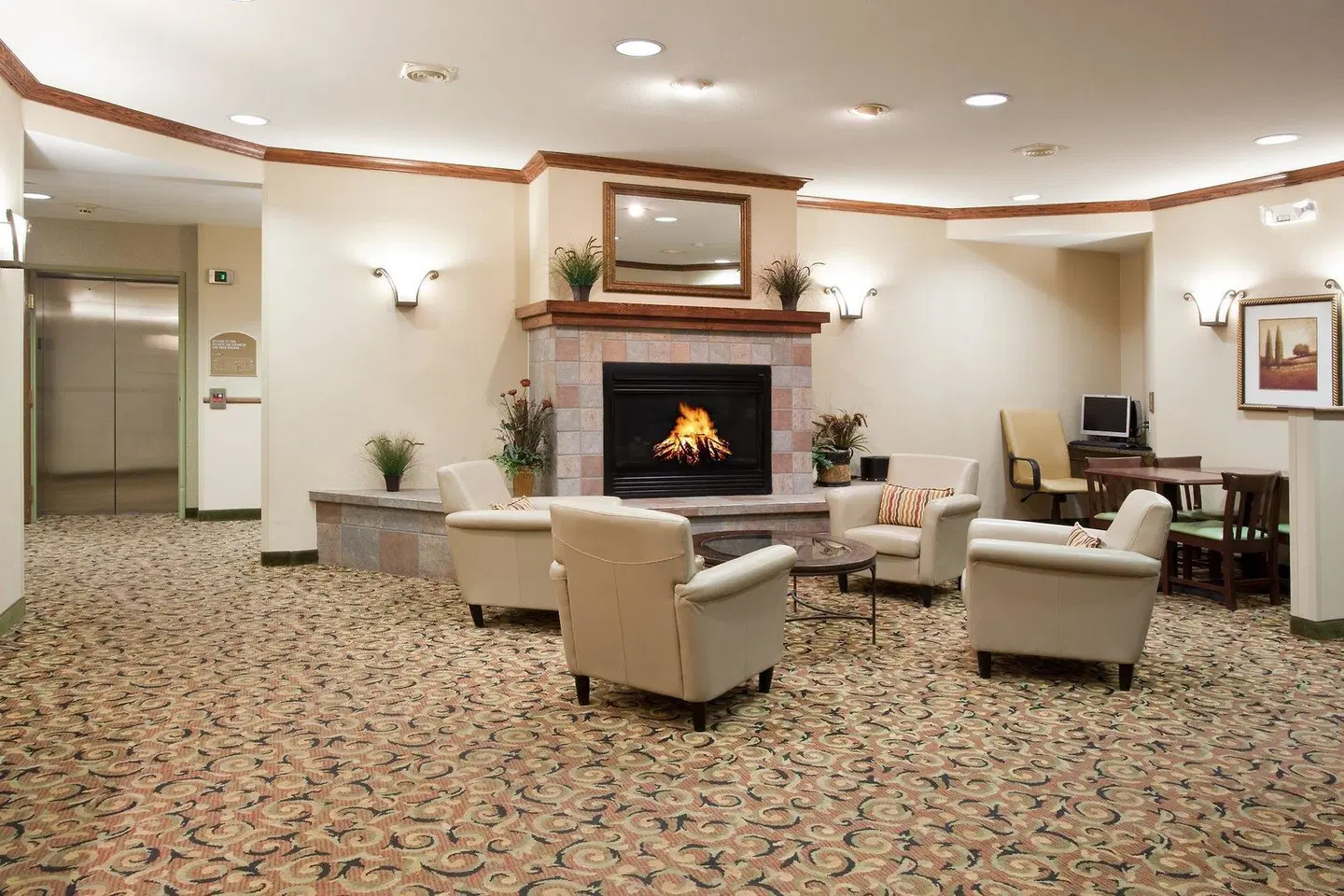 Holiday Inn Express Glenwood Springs (Aspen Area) by IHG LOUNGE_LOBBY