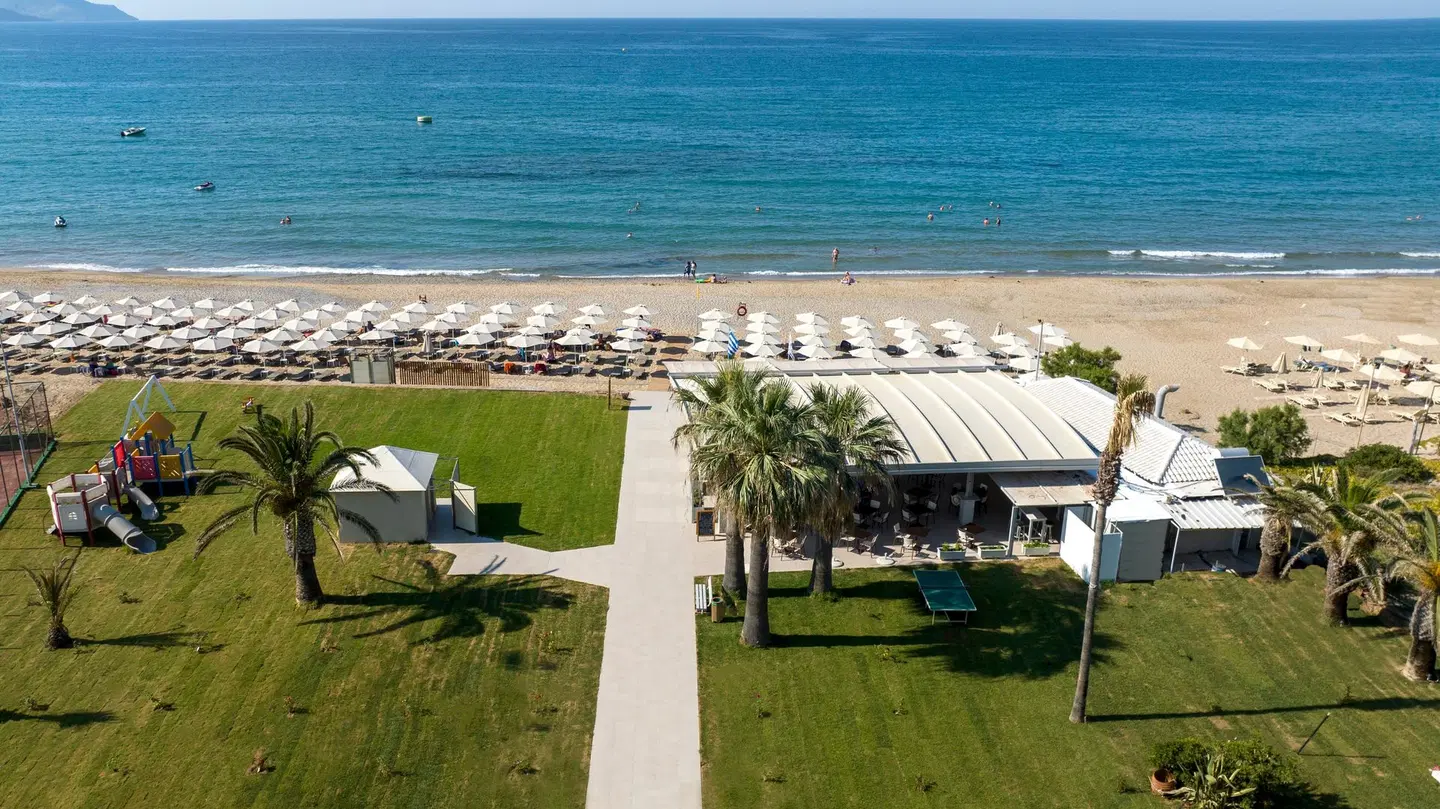 Vantaris Luxury Beach Resort Strand