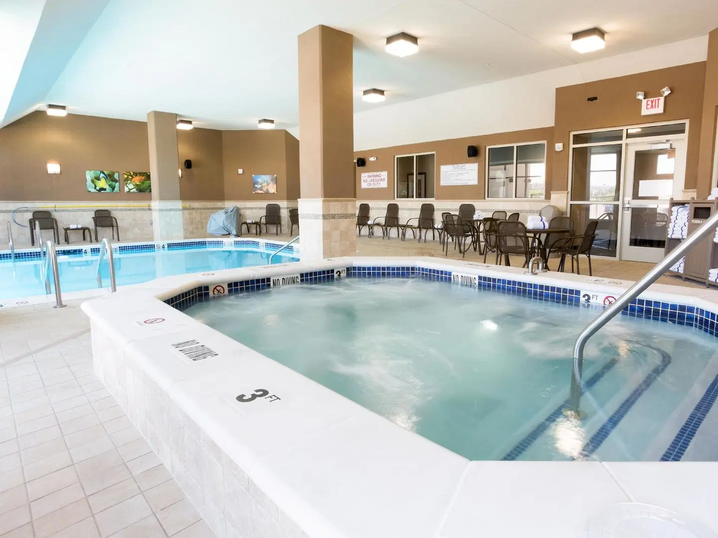 Drury Inn & Suites Colorado Springs Hallenbad