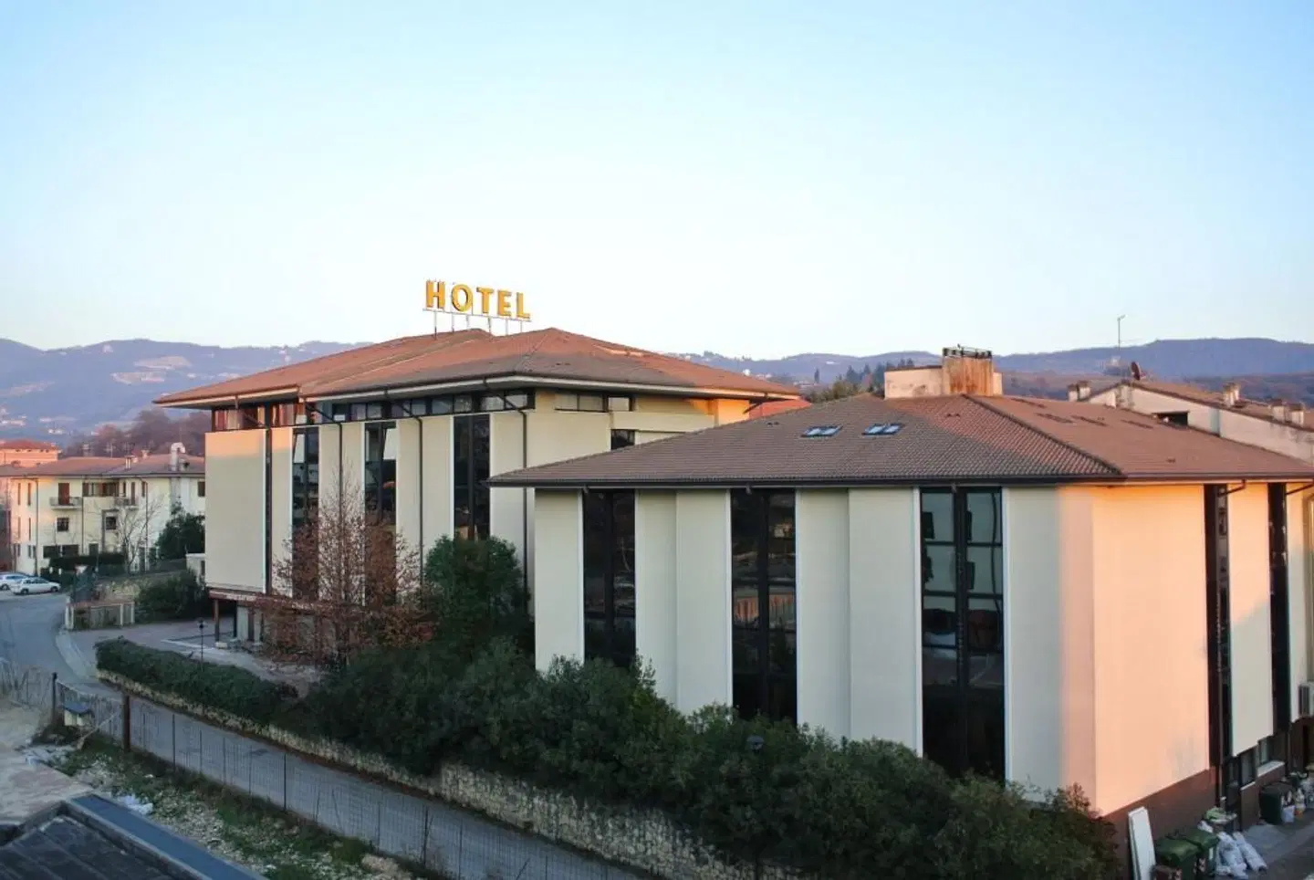Kona Hotel Verona EXTERIOR