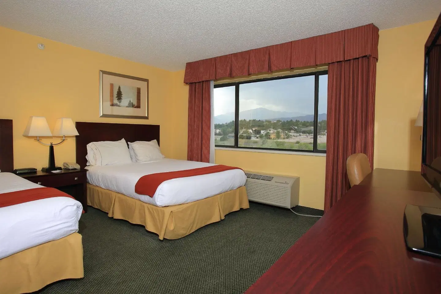 Holiday Inn Express & Suites Colorado Springs North by IHG ROOM_EXAMPLE