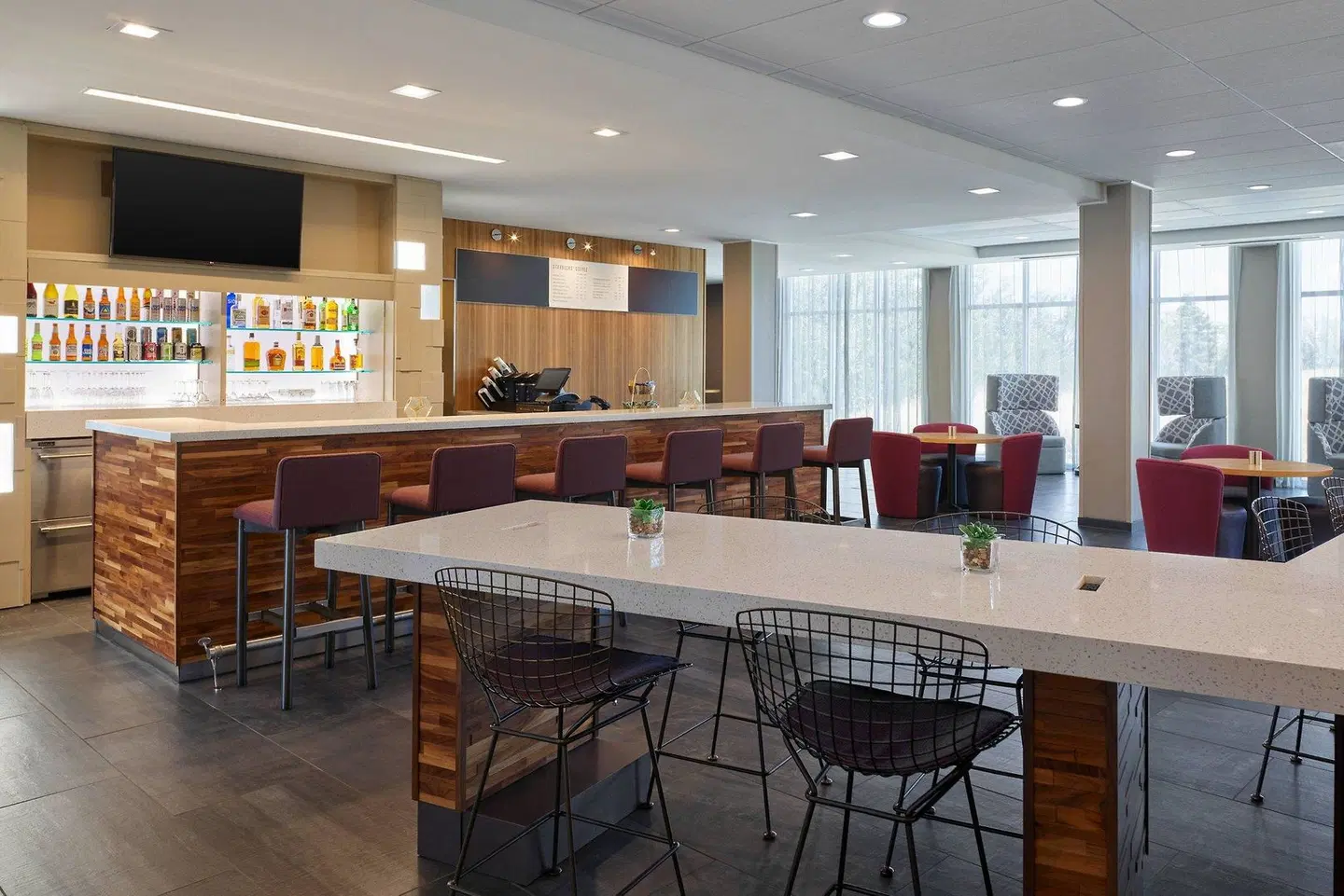 Courtyard by Marriott Denver Aurora Bar