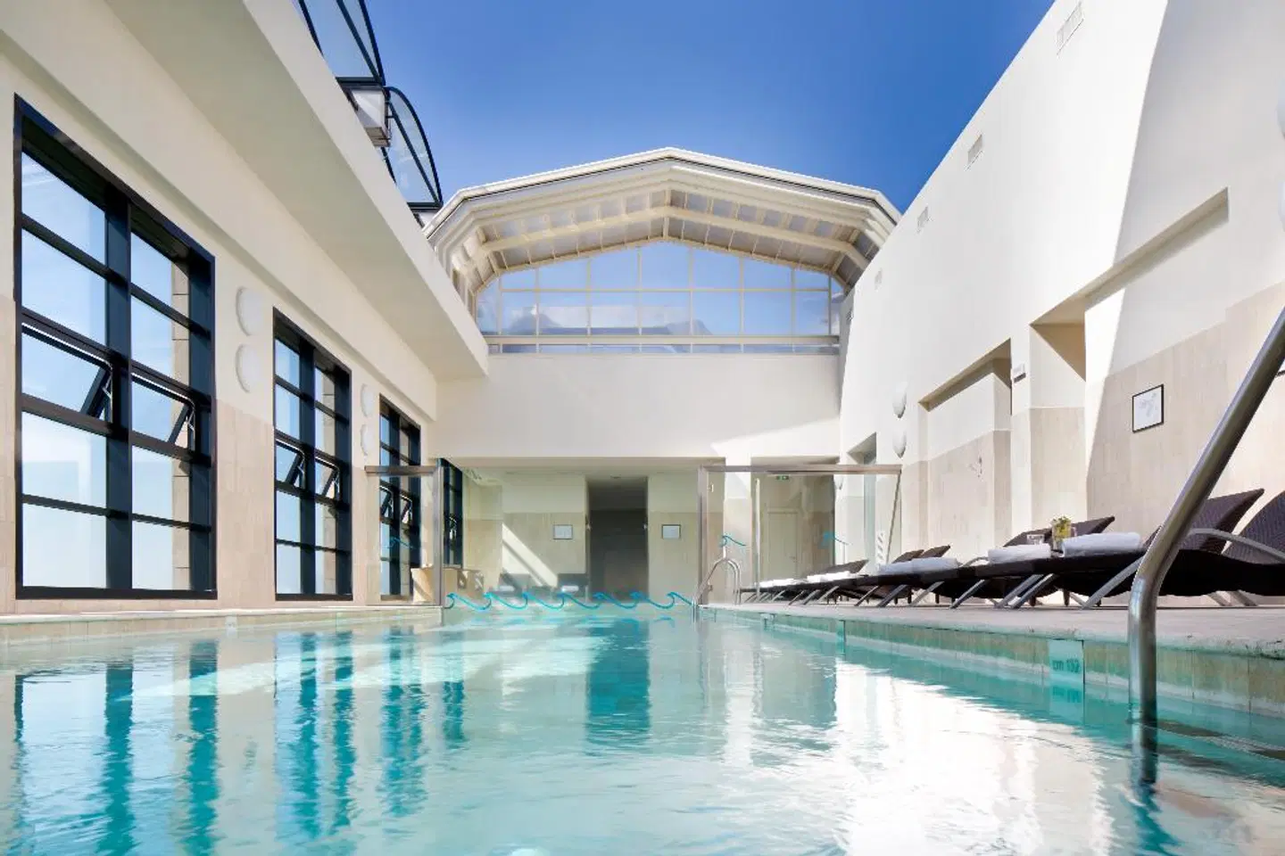 Starhotels Grand Milan OUTDOOR_POOL