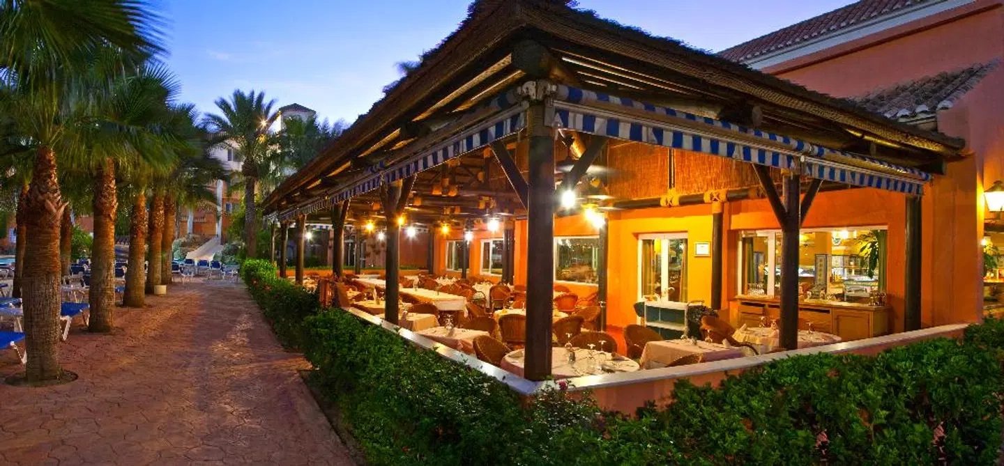 Diverhotel Roquetas Terrasse