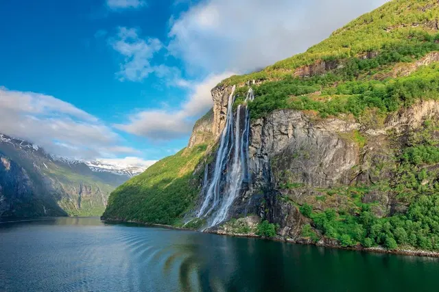 Fjorde, Gletscher und historische Hotels LANDSCAPE
