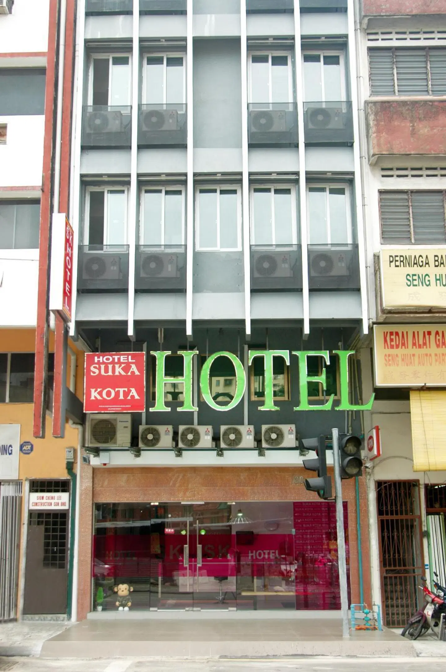 SUKA KOTA HOTEL EXTERIOR