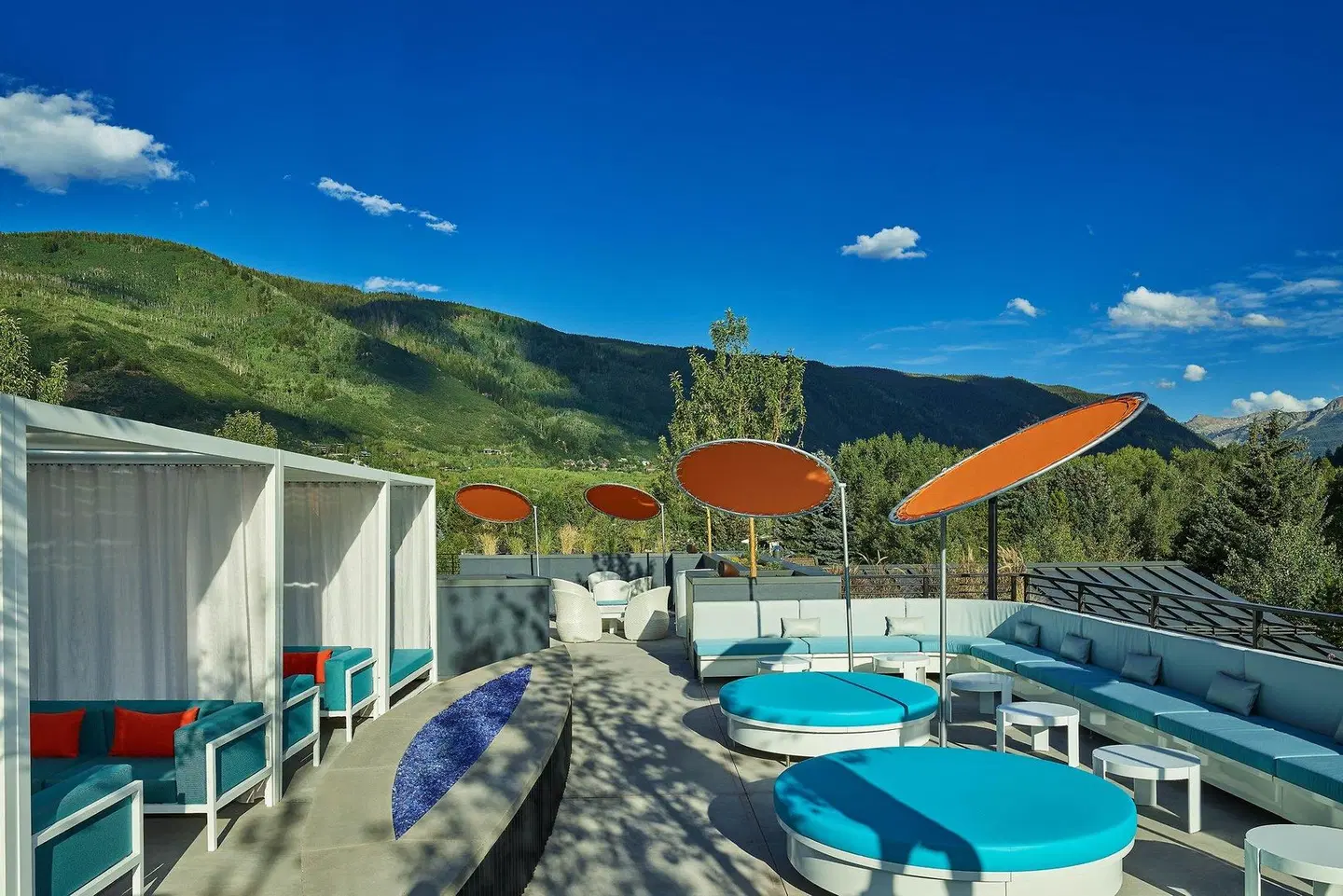 The Sky Residences at W Aspen OUTDOOR_POOL