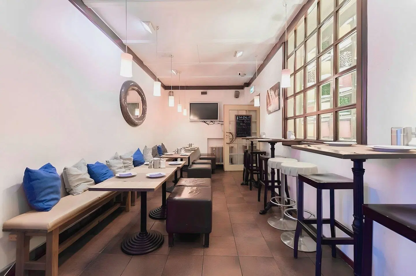 Smart Stay Hotel Station Restaurant