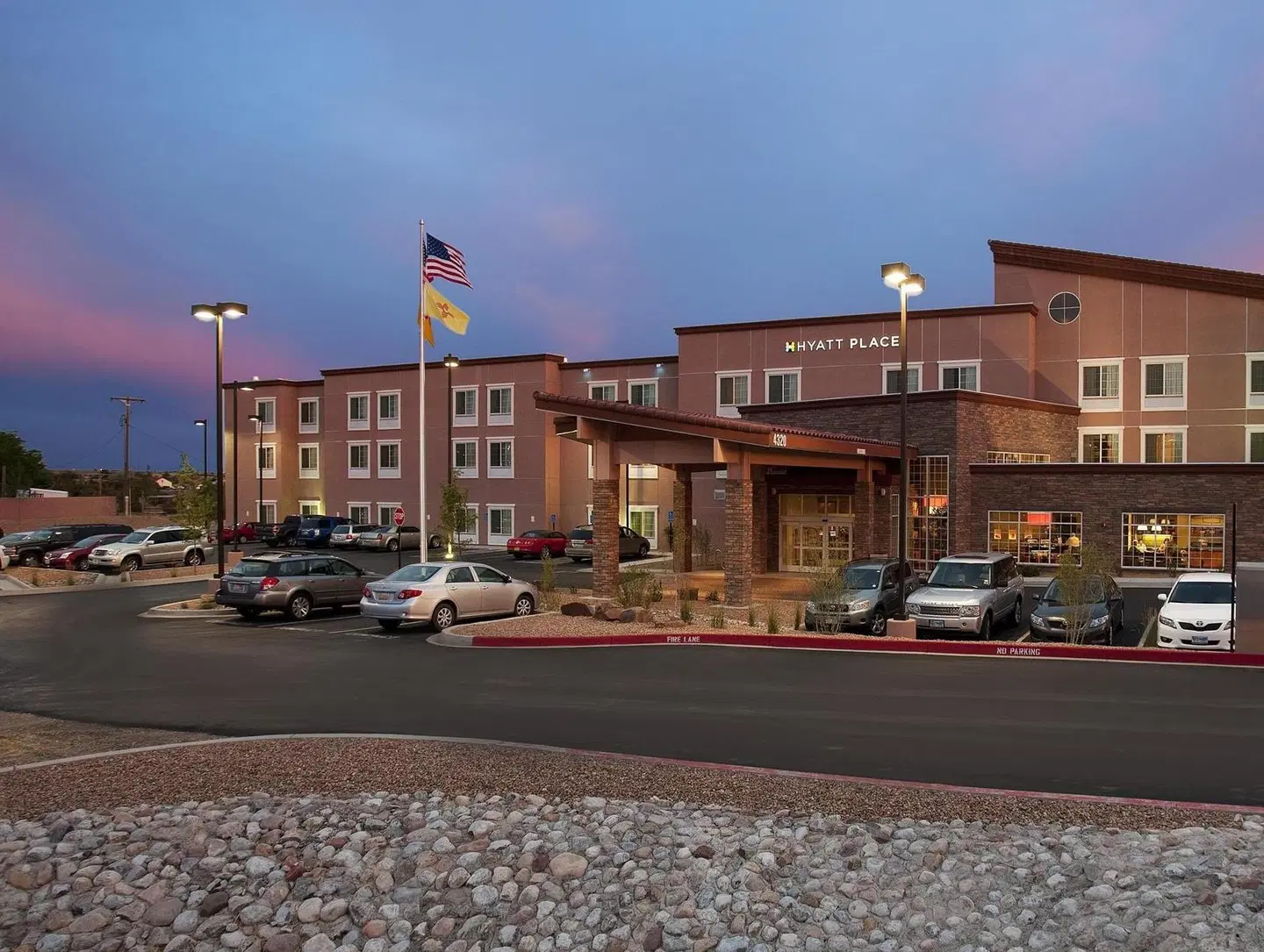 Hyatt Place Santa Fe EXTERIOR