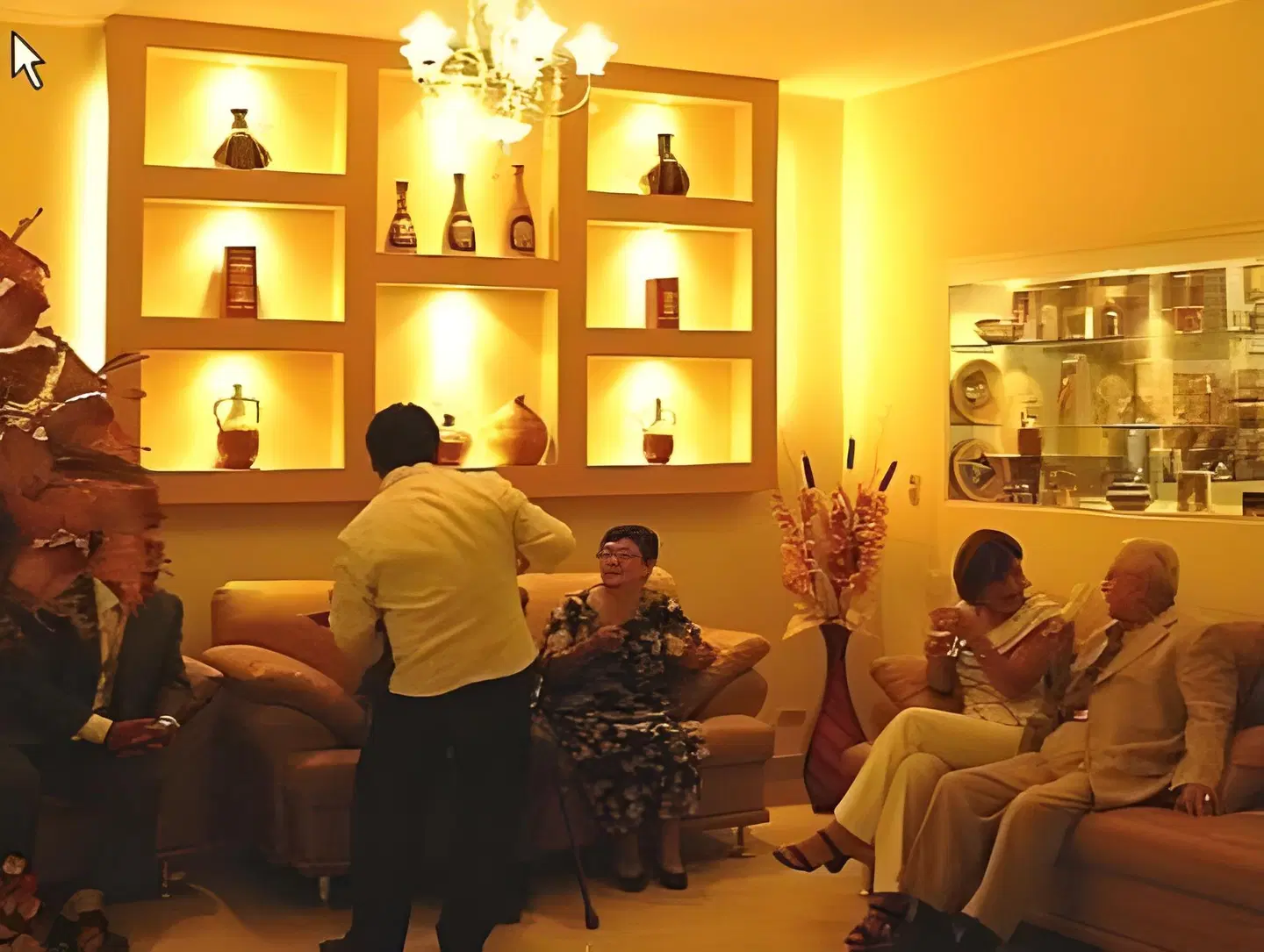 Hotel Ferre Miraflores PEOPLE