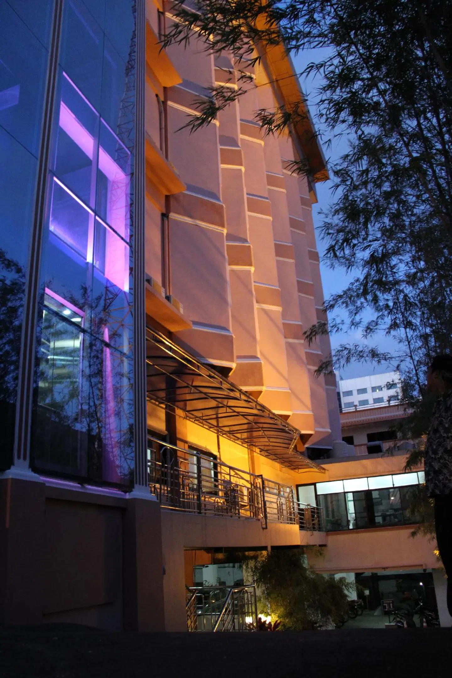 Mega Lestari EXTERIOR