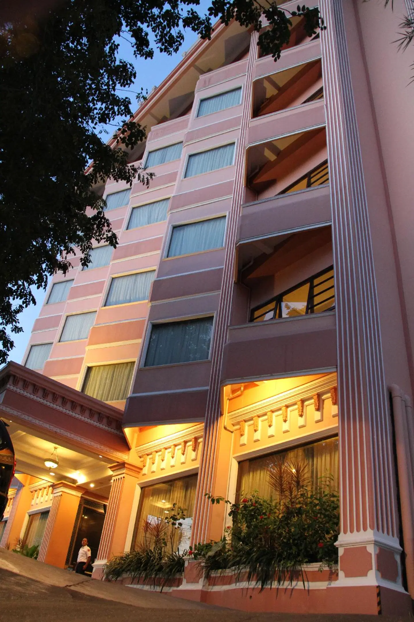 Mega Lestari EXTERIOR