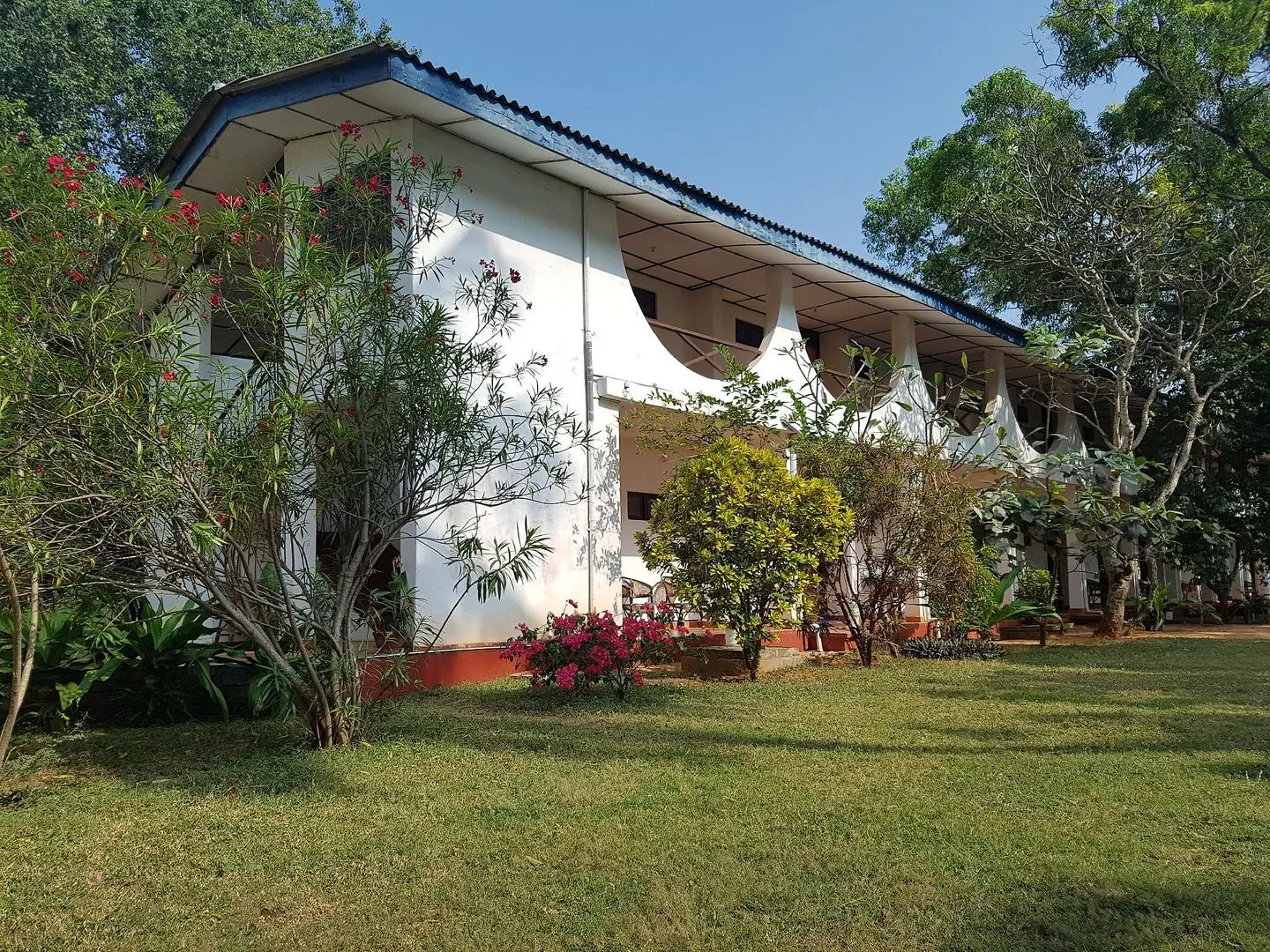 Nilaveli Crystal Blue Hotel GARDEN