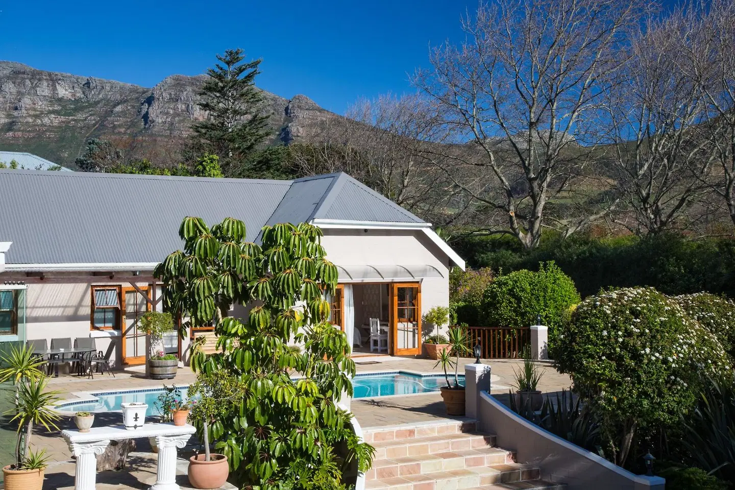Summit Place Guesthouse Garten