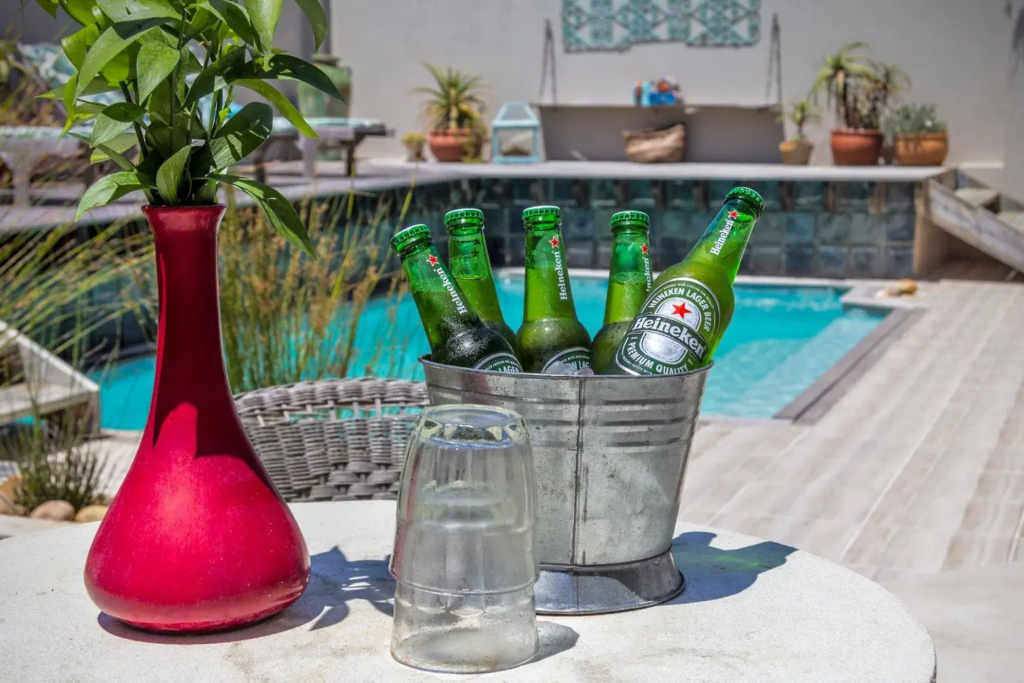 The Beach House Guest House Bar
