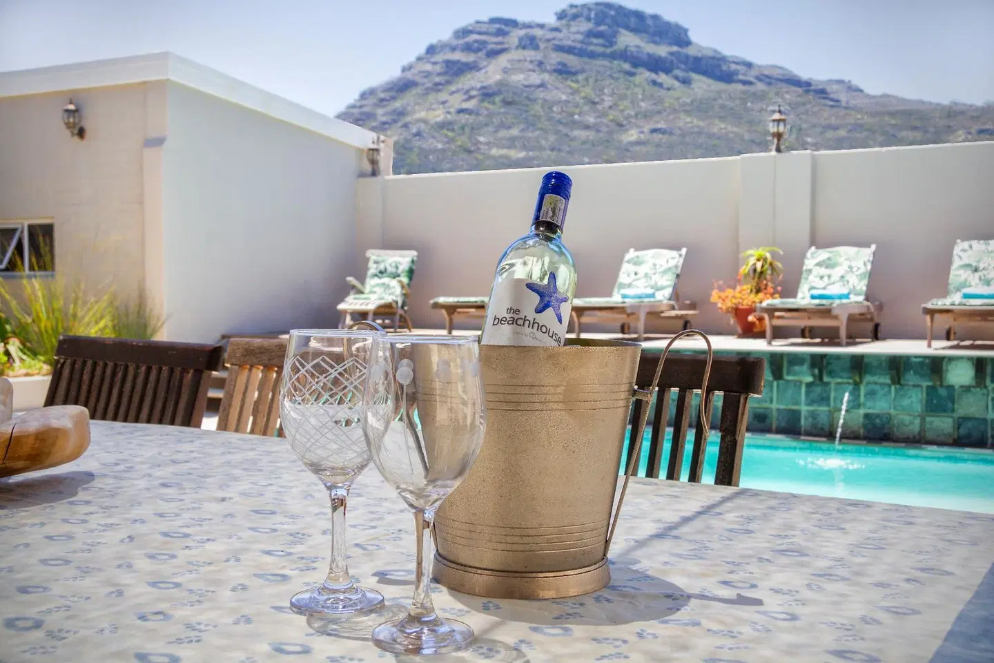 The Beach House Guest House Bar
