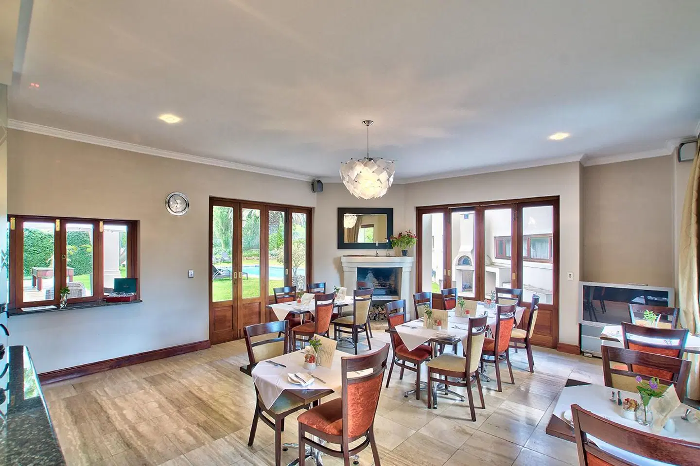 Nova Constantia Boutique Residence Restaurant