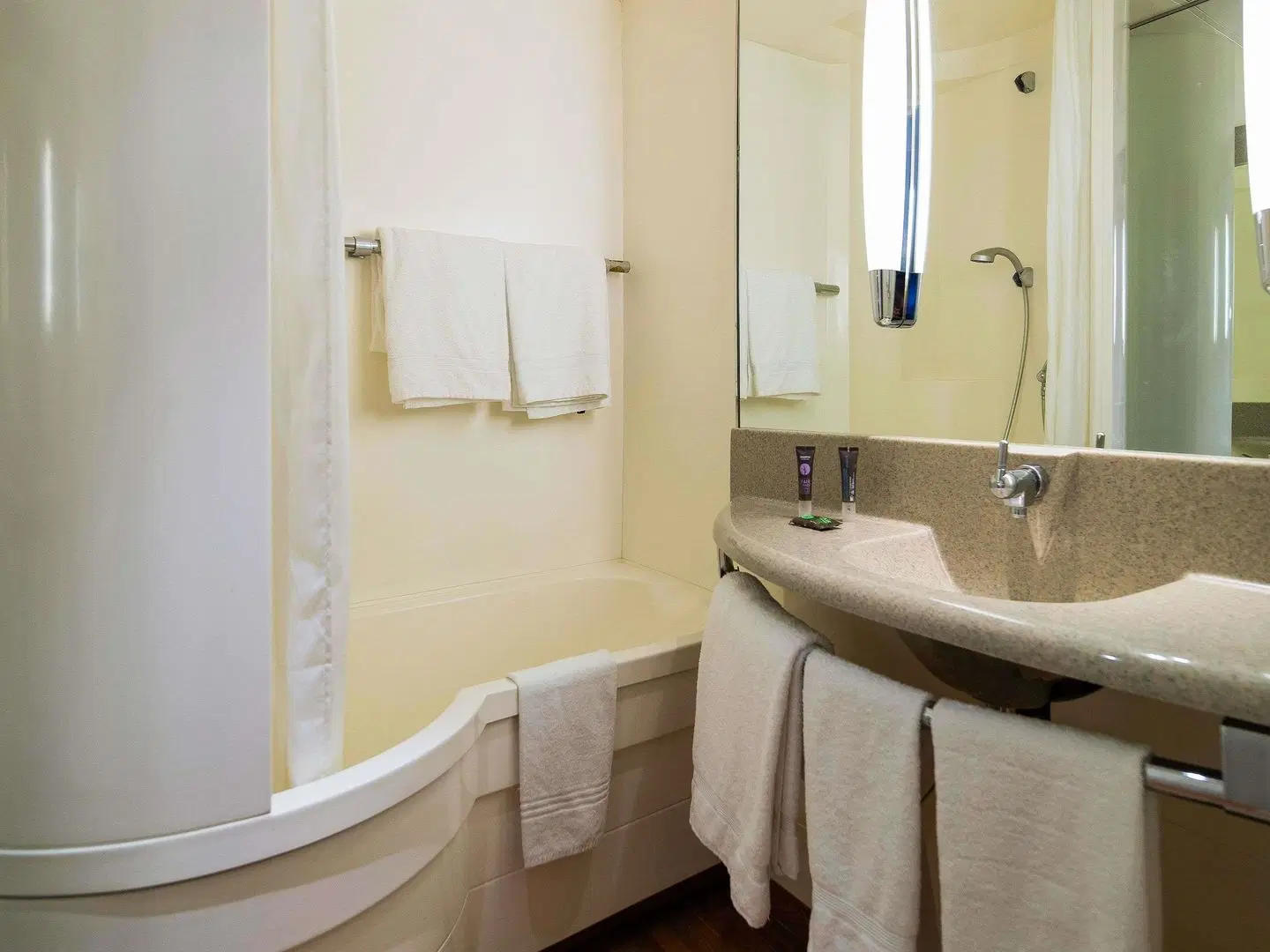 Novotel Metz Amnéville Badezimmer