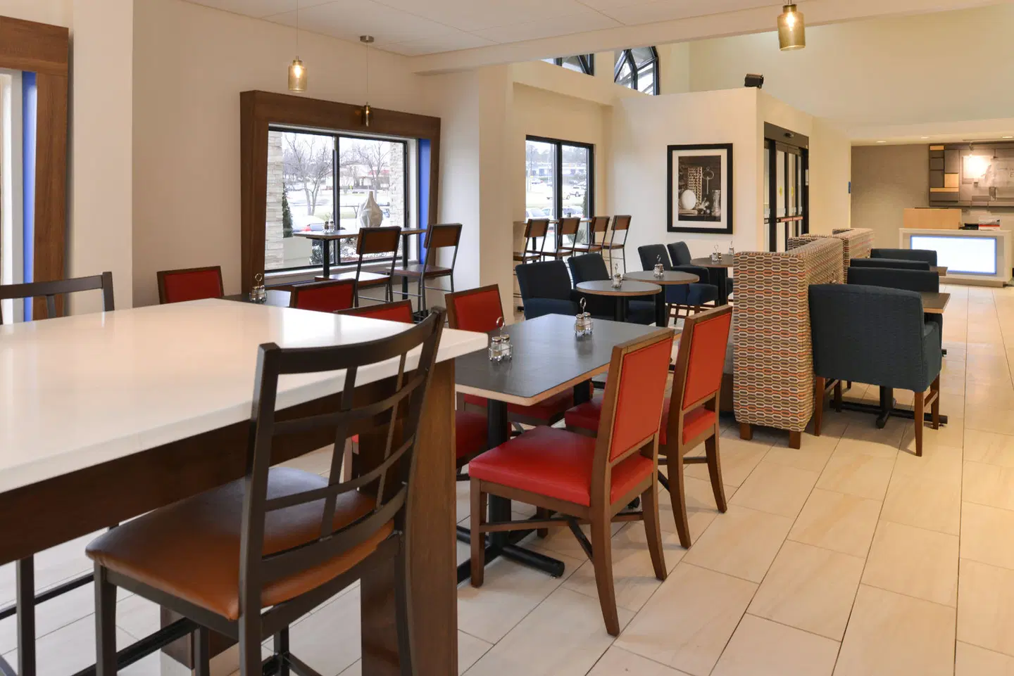 Holiday Inn Express & Suites Raleigh NE - Medical Ctr Area by IHG ROOM_EXAMPLE
