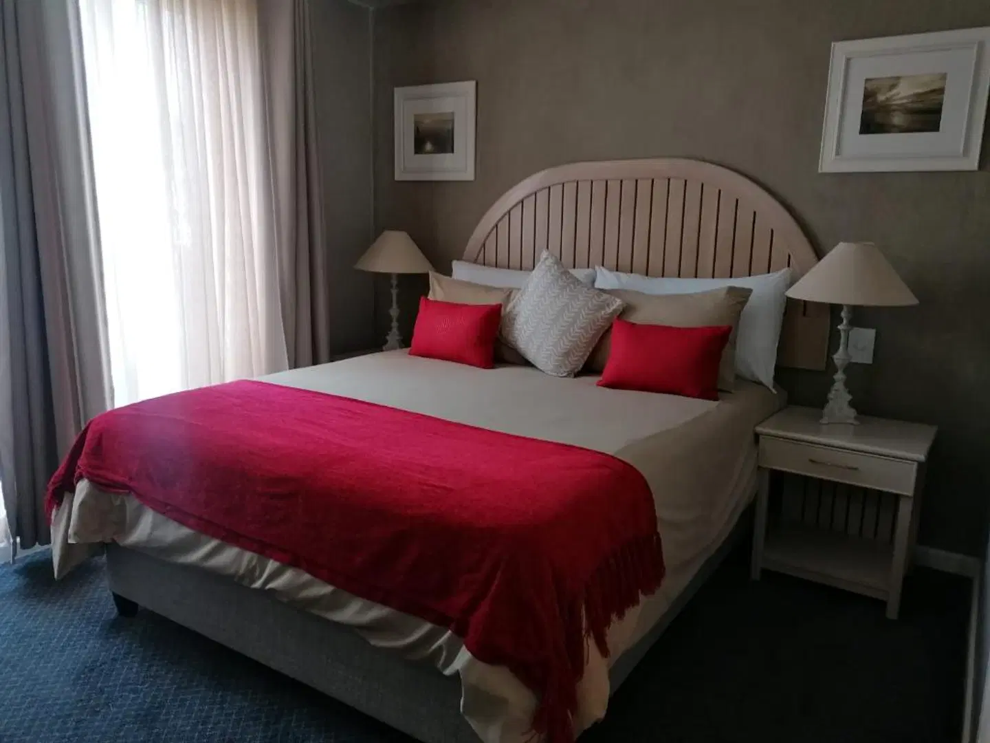 Leisure Bay Luxury Suites ROOM_EXAMPLE