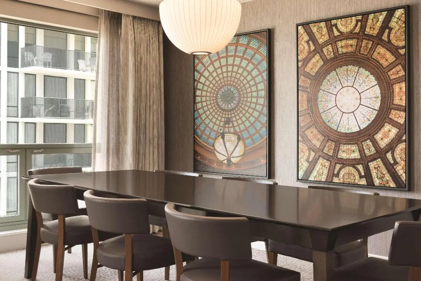 Hilton Chicago/Magnificent Mile Suites LOUNGE_LOBBY