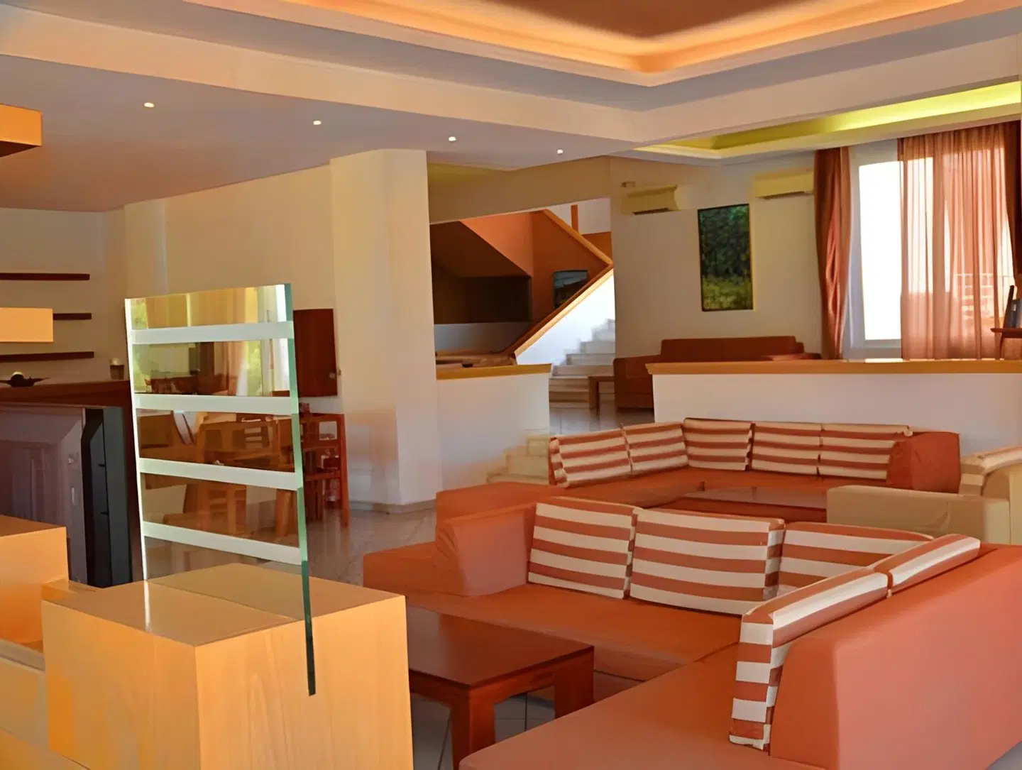 Aethria LOUNGE_LOBBY