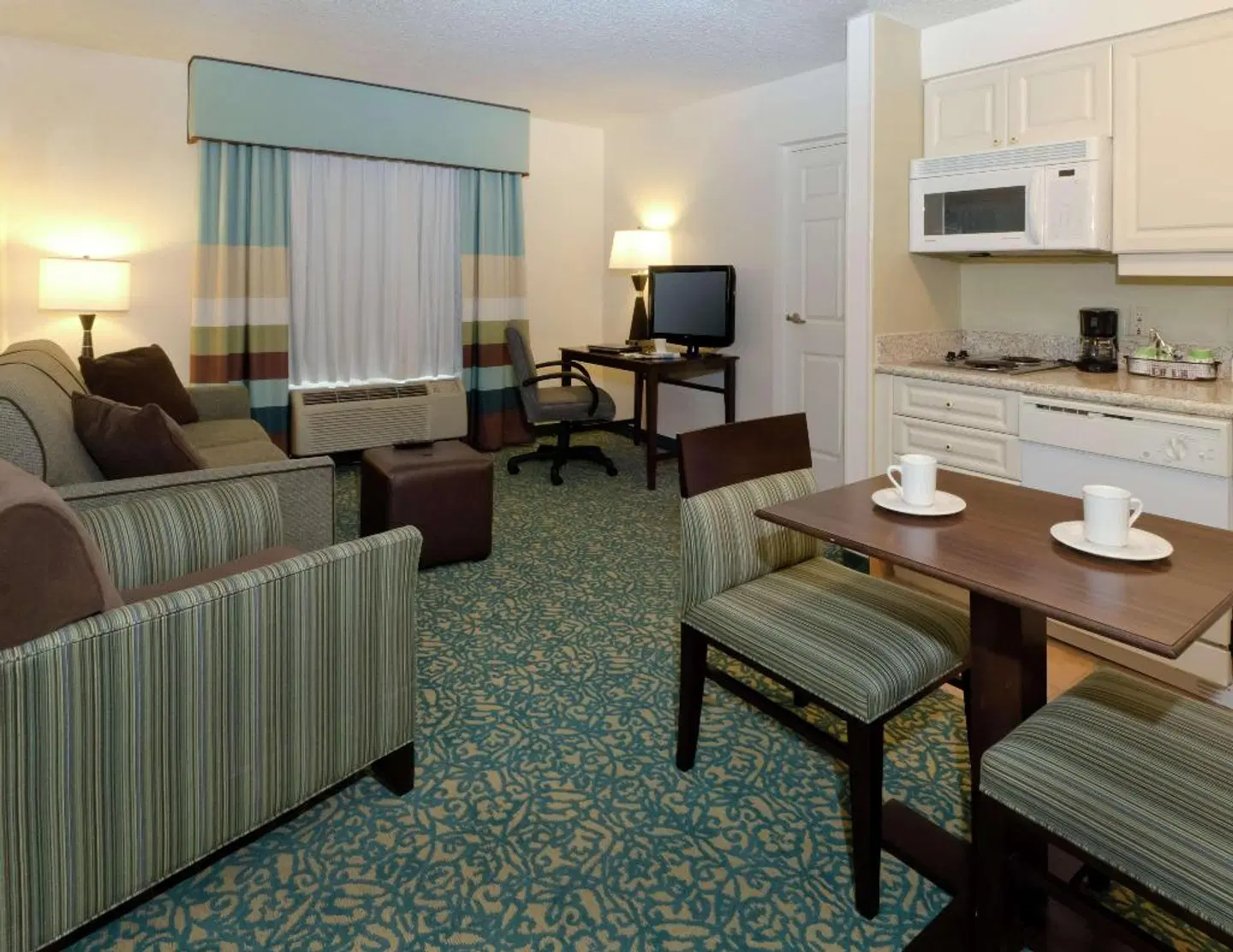Hampton Inn & Suites Miami-Doral/Dolphin Mall ROOM_EXAMPLE