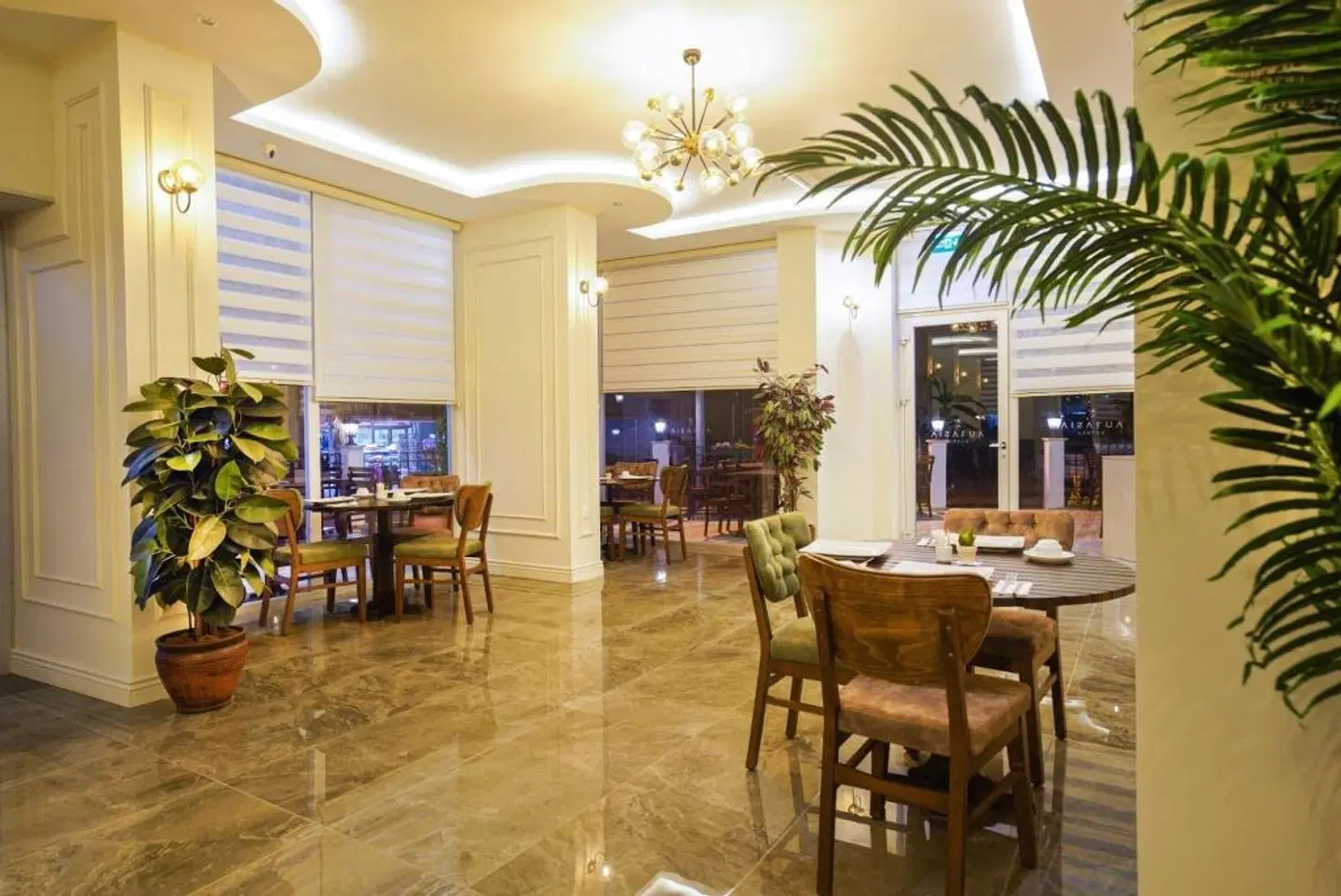 Aurasia Sea Side Hotel Bar