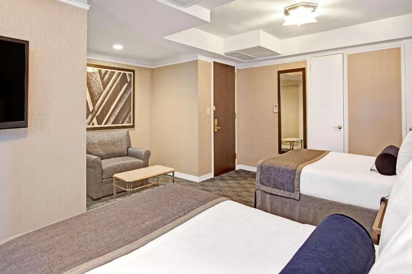 The New Yorker Hotel by Lotte Hotels HEALTH_BEAUTY