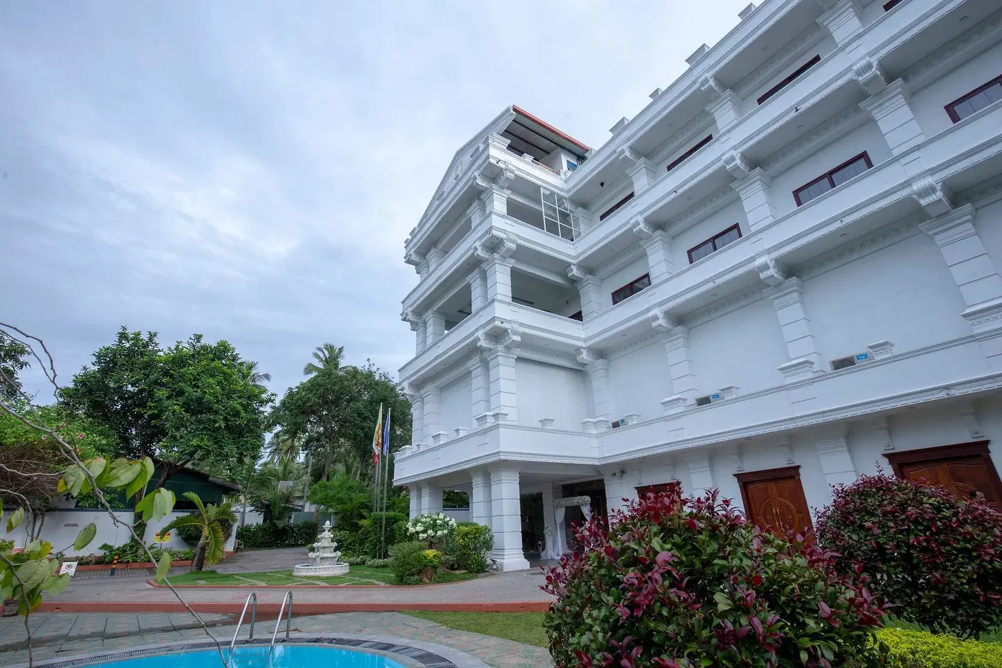 Euro Star Hotel EXTERIOR