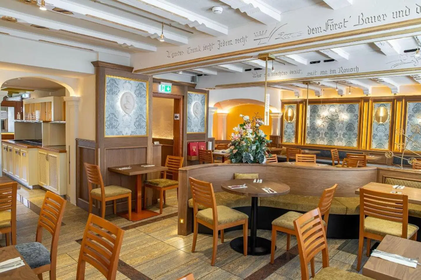 Ludwigs LOUNGE_LOBBY