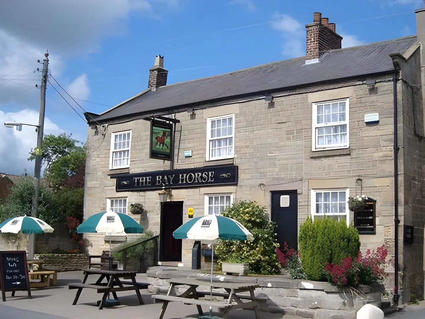 The Bay Horse Country Inn EXTERIOR