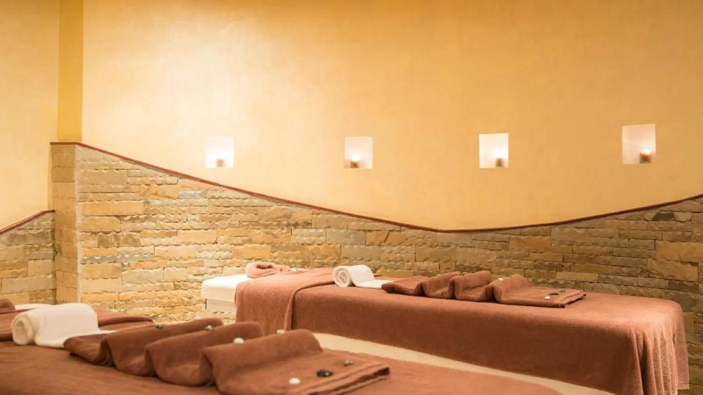 Ole Sereni HEALTH_BEAUTY