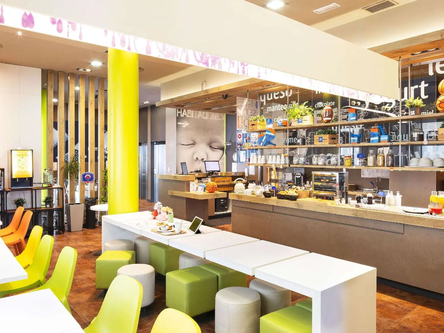 ibis budget Sevilla Aeropuerto Bar