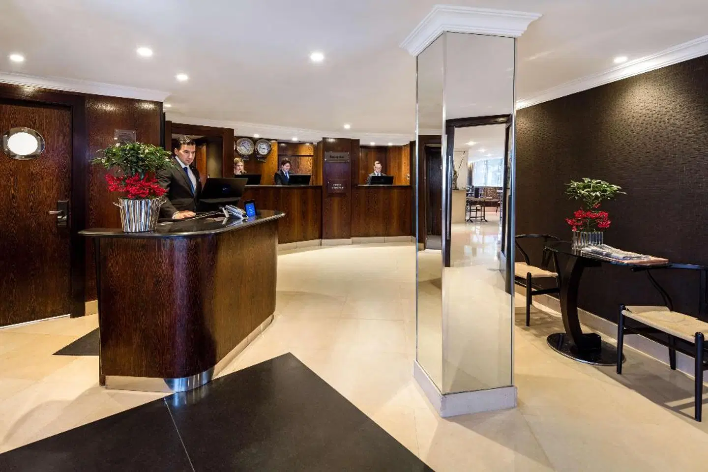 Radisson Blu Edwardian Berkshire Hotel LOUNGE_LOBBY