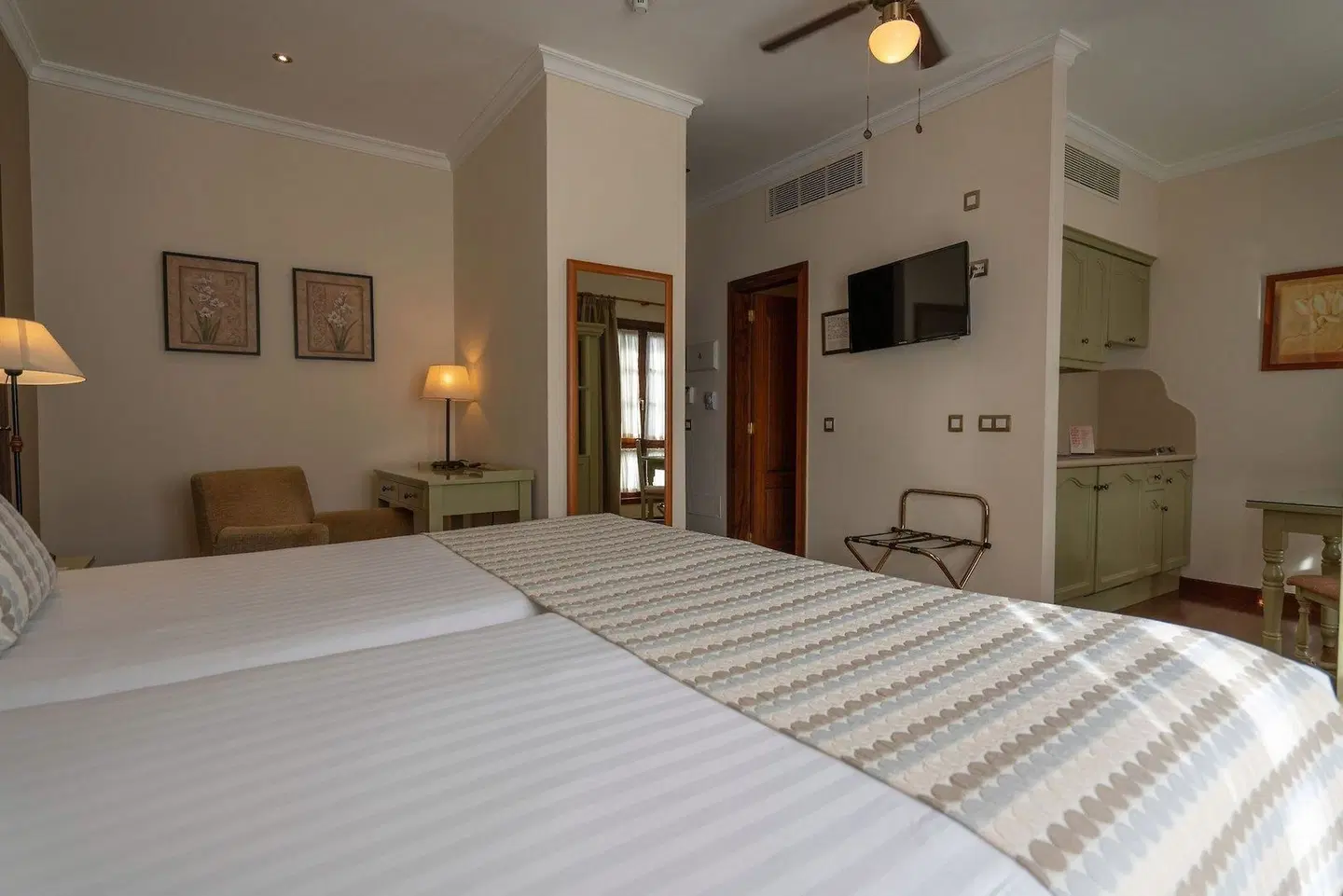 Laguna Nivaria ROOM_EXAMPLE