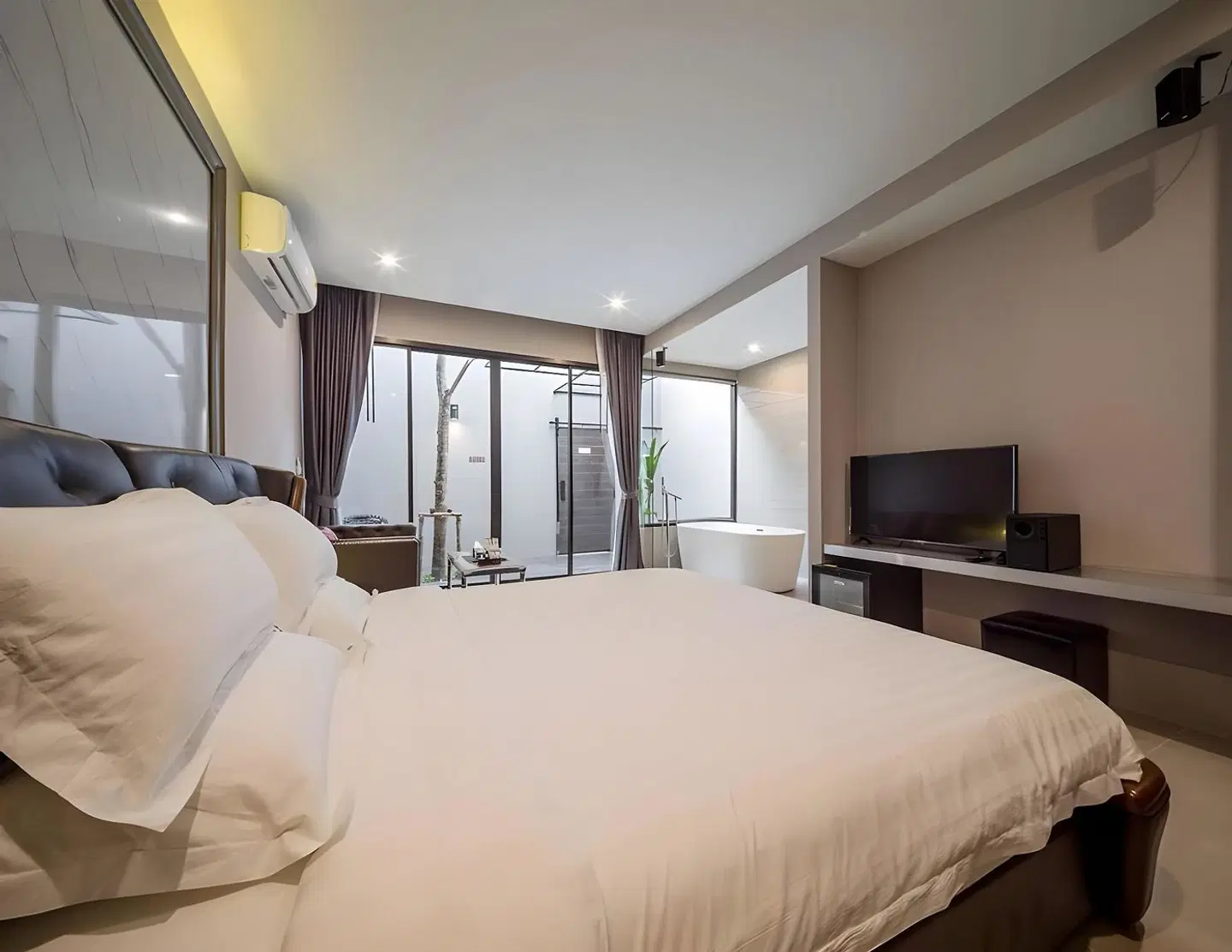 The Valen Resort ROOM_EXAMPLE
